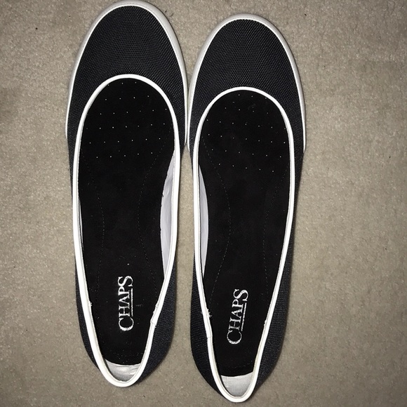 NIB Chaps slip ons - Picture 5 of 5